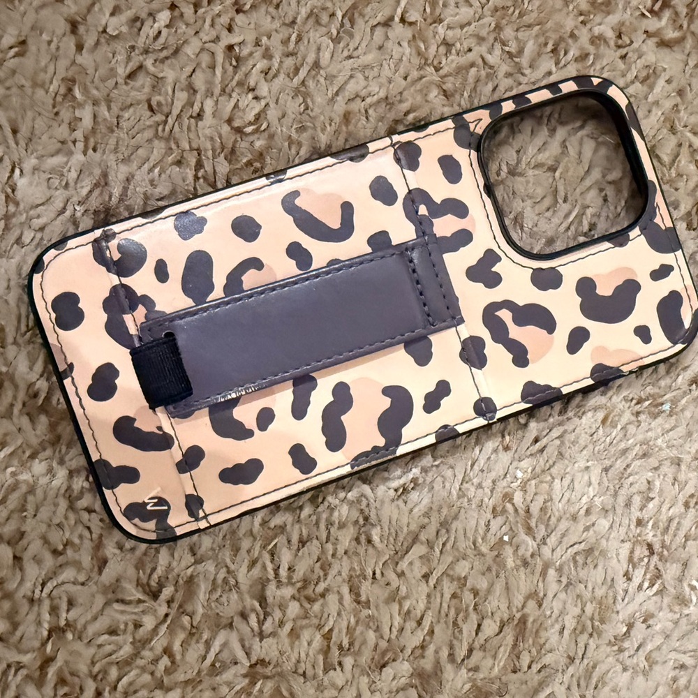Leopard Pattern Phone Case with Kickstand